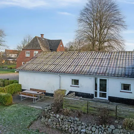 Holiday home Calm With Great Outings